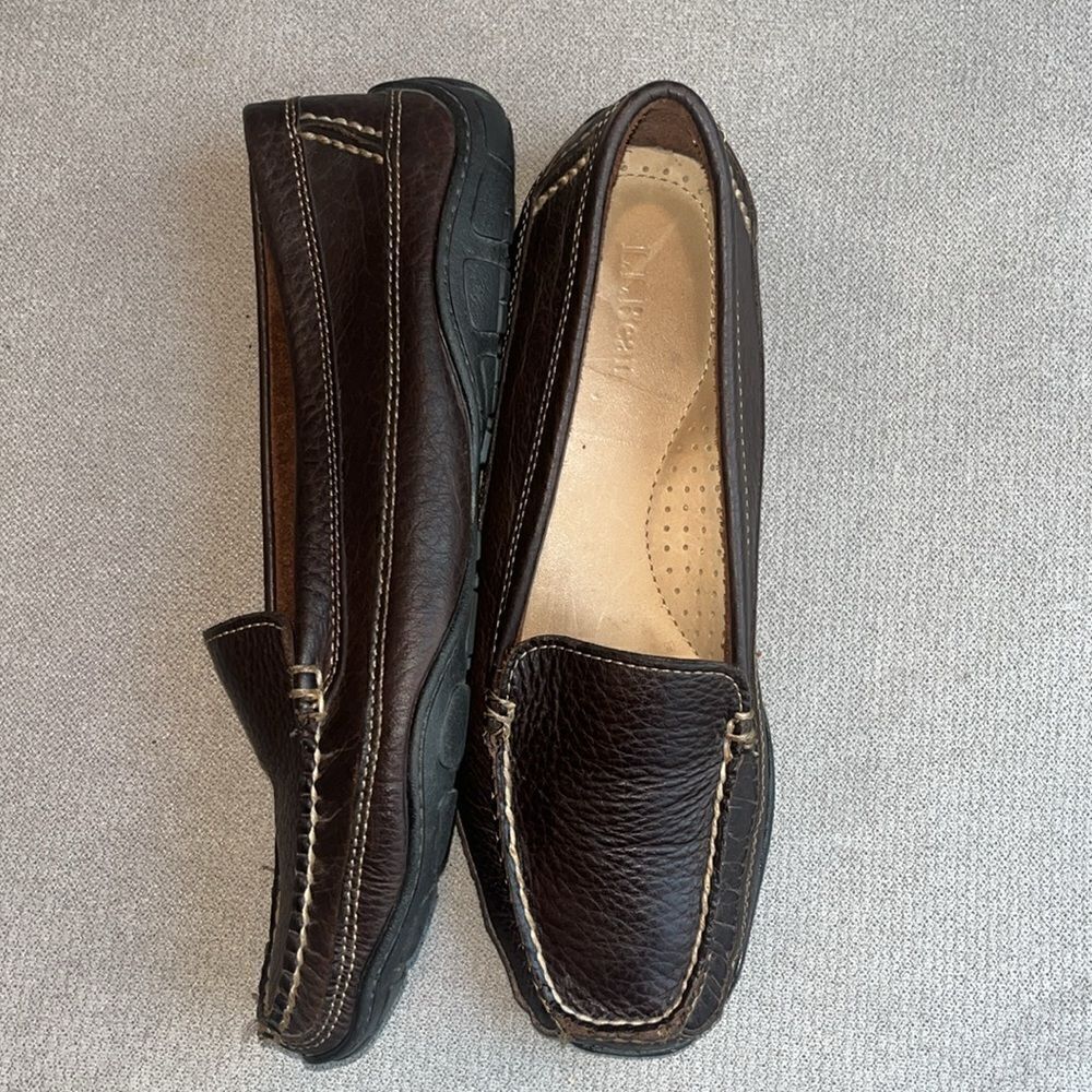 Vintage LL Bean dark brown leather square toe loafers.